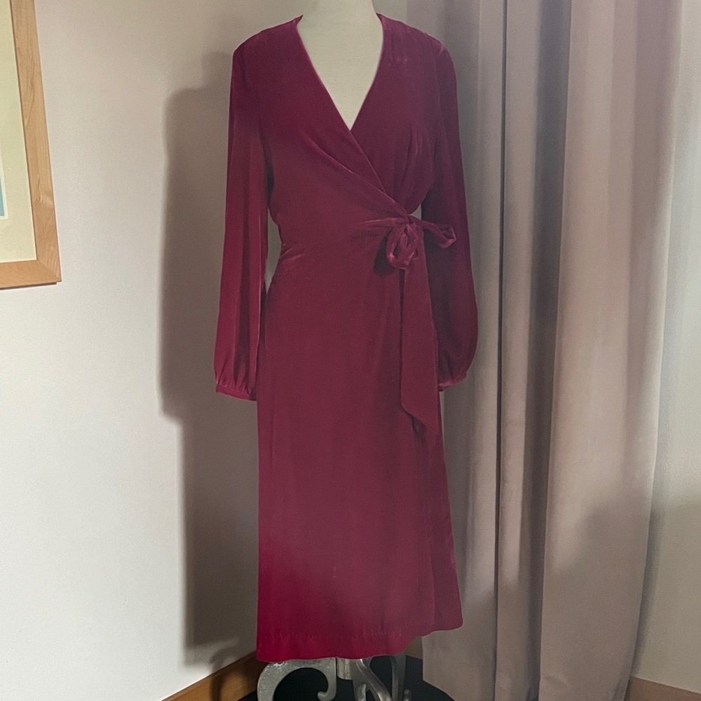 Women's Magenta Velvet Wrap Midi Dress with Tie Waist